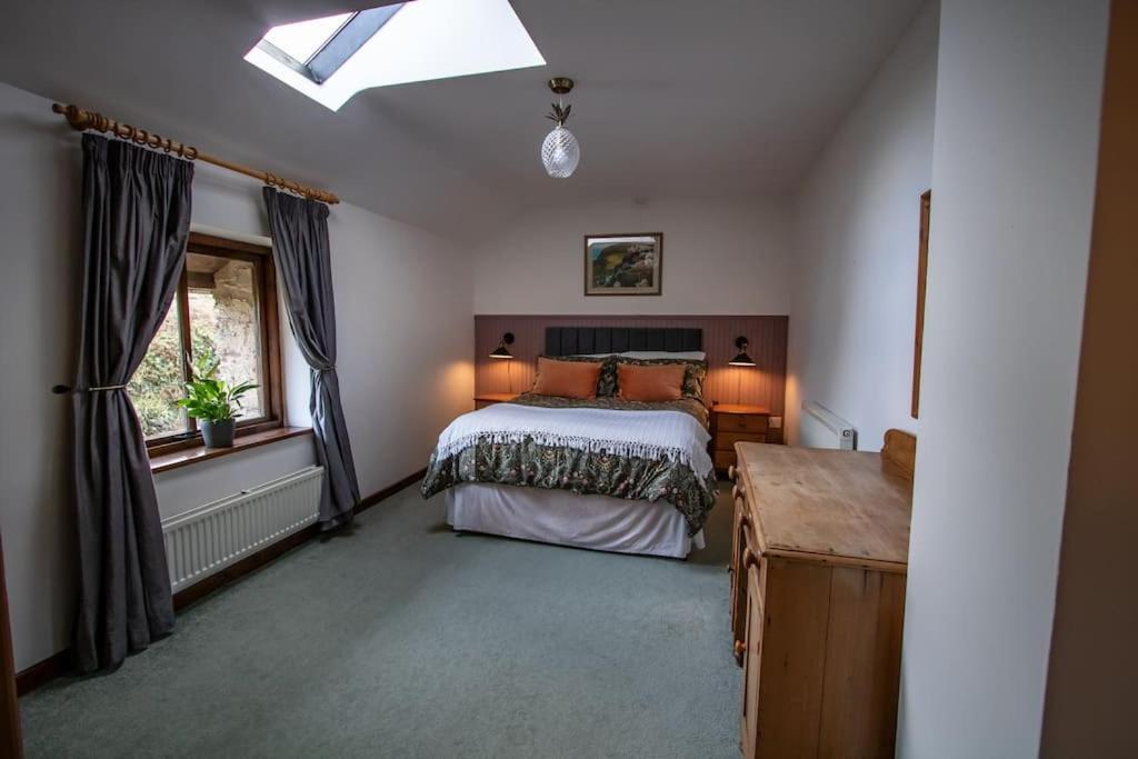 Villa The Wheelhouse At Hewish Mill Bittadon Exterior foto
